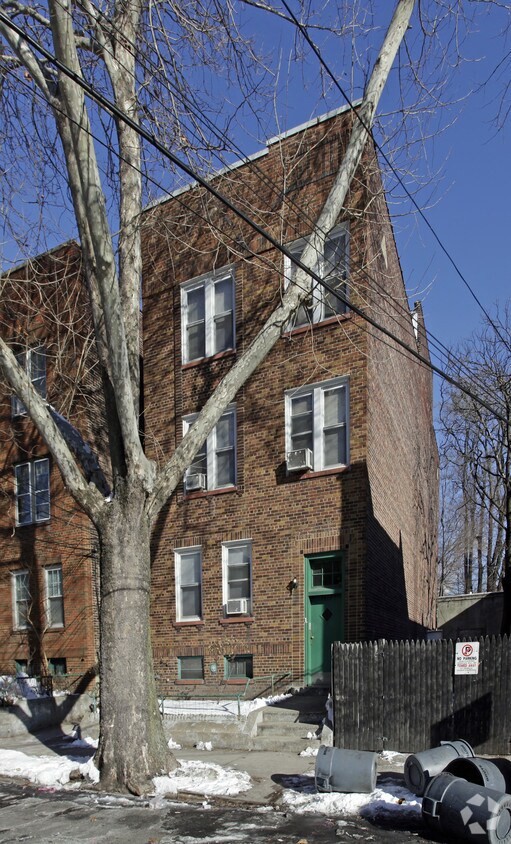 Building Photo - 230 Lexington Ave