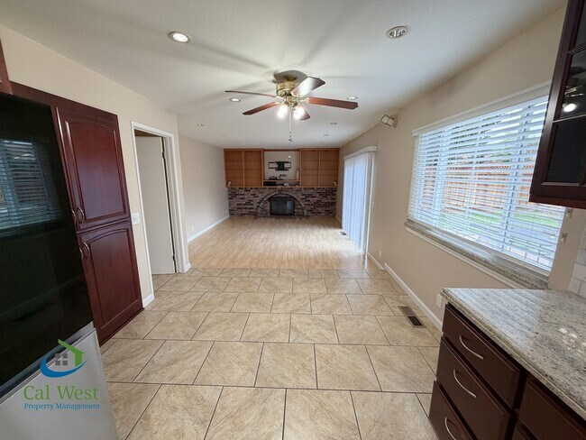 Foto del edificio - $5295 - Beautiful and Well Maintained South Gilroy Home w/ Salt Water Pool!!