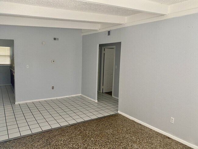 Foto del edificio - 3/1 Home Available NOW!