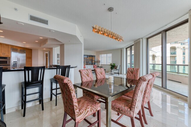 Foto del edificio - 3630 Gardens Pkwy