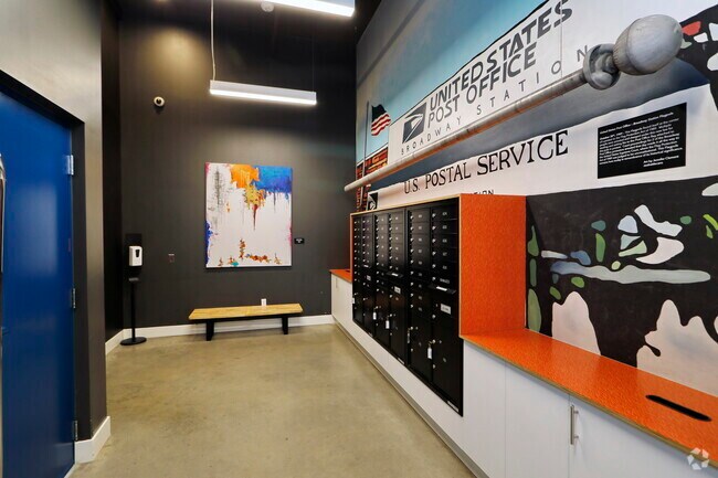 Foto del interior - 101 Broadway, Live Here, Go Anywhere