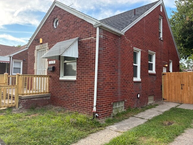Building Photo - 13679 Bringard Dr