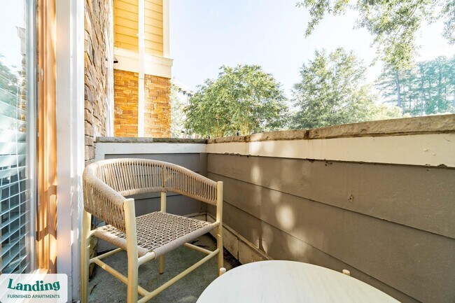 Foto del edificio - 1017 Umstead Hollow Pl