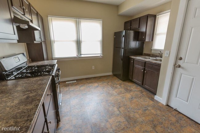 Building Photo - 2 br, 1 bath House - 3454 Penn Avenue N