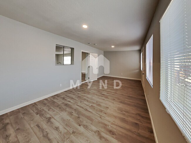 Building Photo - 3101 Holly Hill Ave