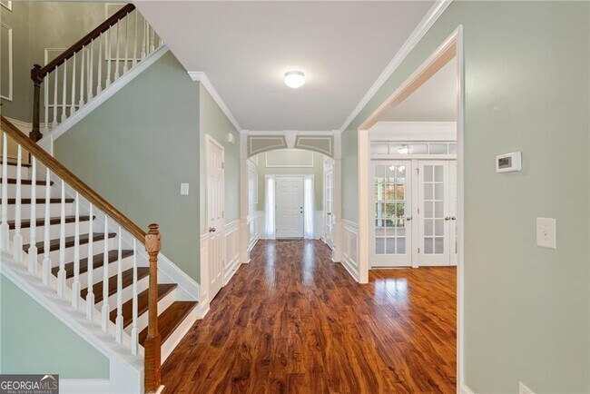 Building Photo - 365 Roland Manor Dr