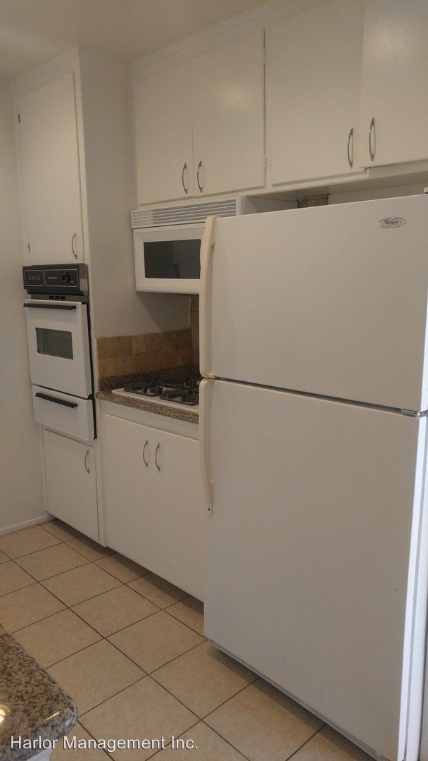 Building Photo - 14255 Dickens St