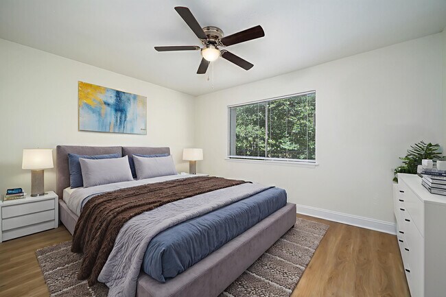 Foto del edificio - Beacon Pointe Apartments