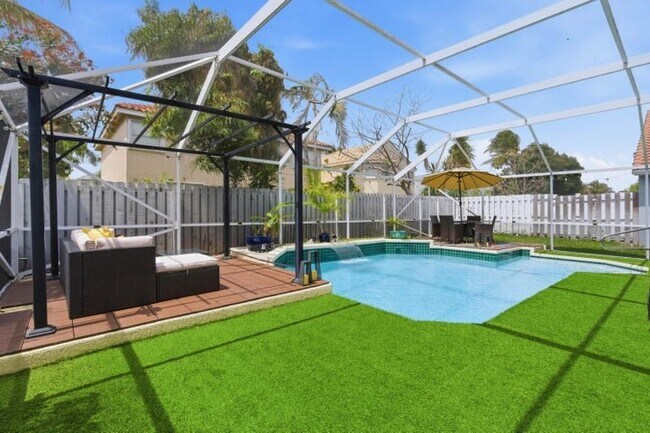 Foto del edificio - 7657 Thornlee Dr