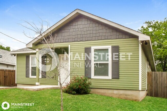 Building Photo - 1207 Hortencia Ave