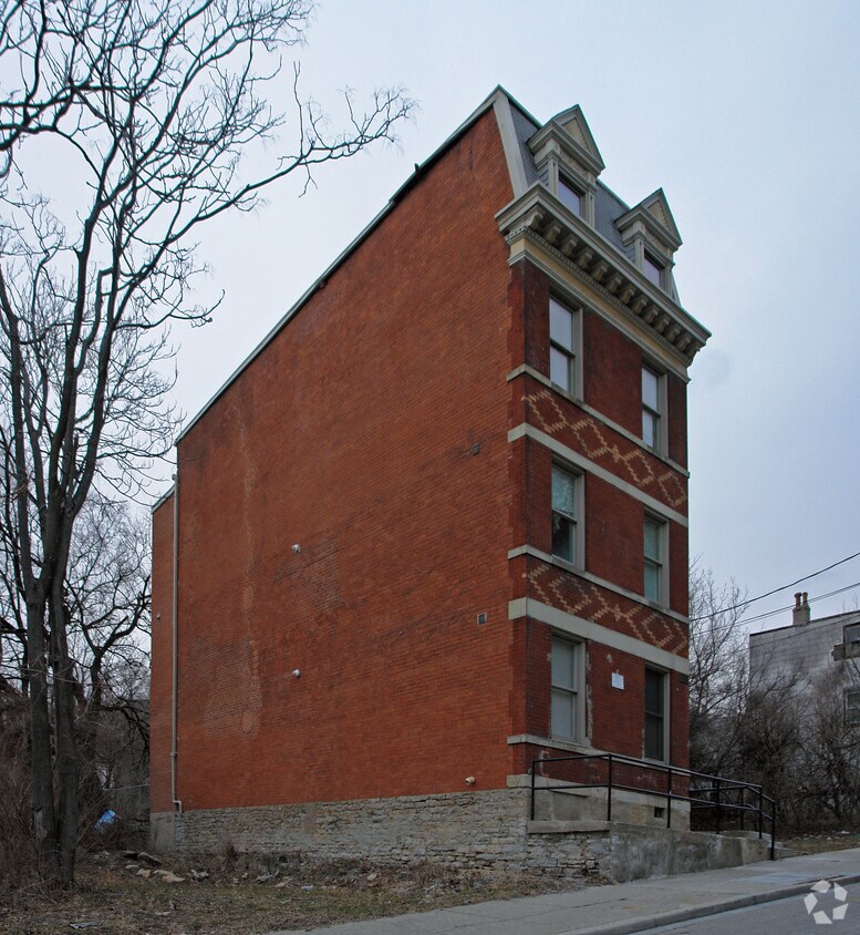 Building Photo - 2111 Rice St
