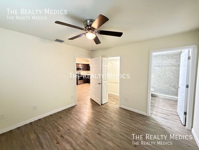 Foto del edificio - 5328 NW 2nd Pl