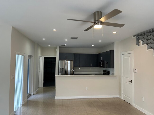 Foto del edificio - 420 SE 16th St
