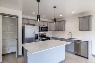 Building Photo - 3396 Crosswind Ct