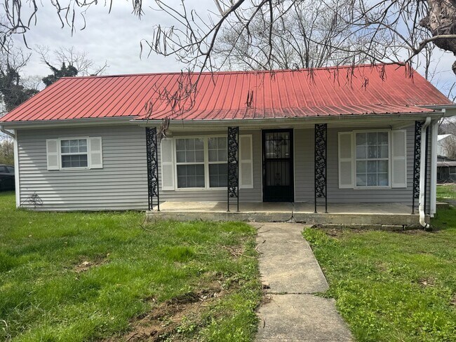 Foto del edificio - 2 Bedroom 1 Bath Home in Greeneville, TN