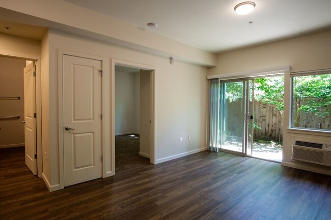 Great Modern 1 Bedroom in Sellwood w/ W&D + Private Patio - Great Modern 1 Bedroom in Sellwood w/ W&D + Private Patio Apartment