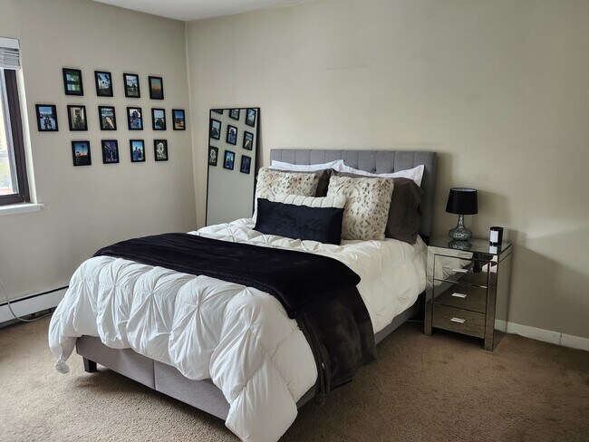 Foto del edificio - 607 W Wrightwood Ave