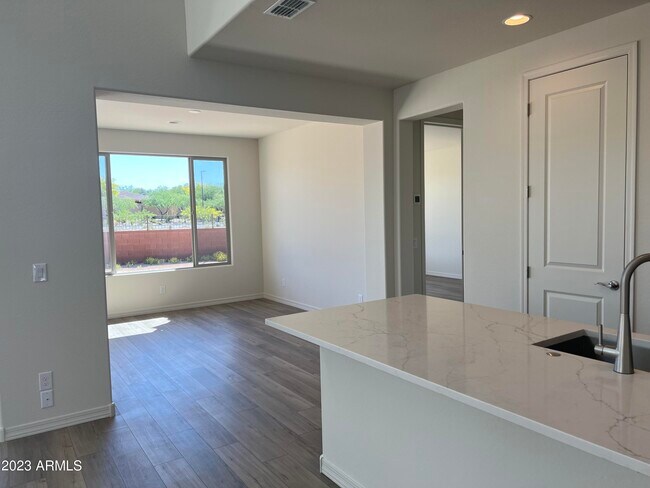 Foto del edificio - 32255 N 19th Ln