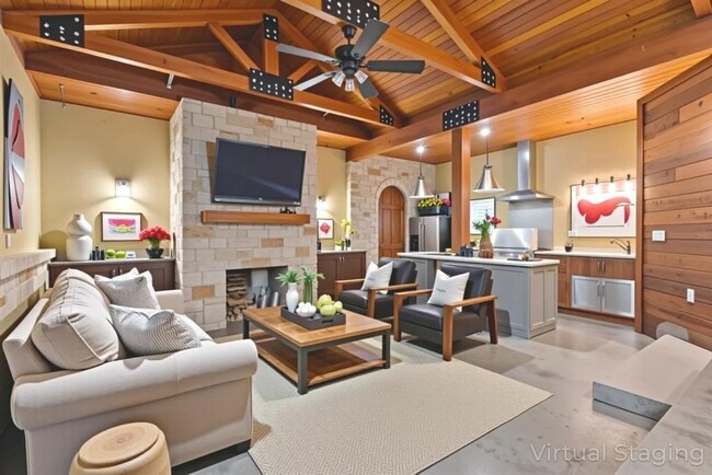 Building Photo - 216 N Mt Rushmore Dr