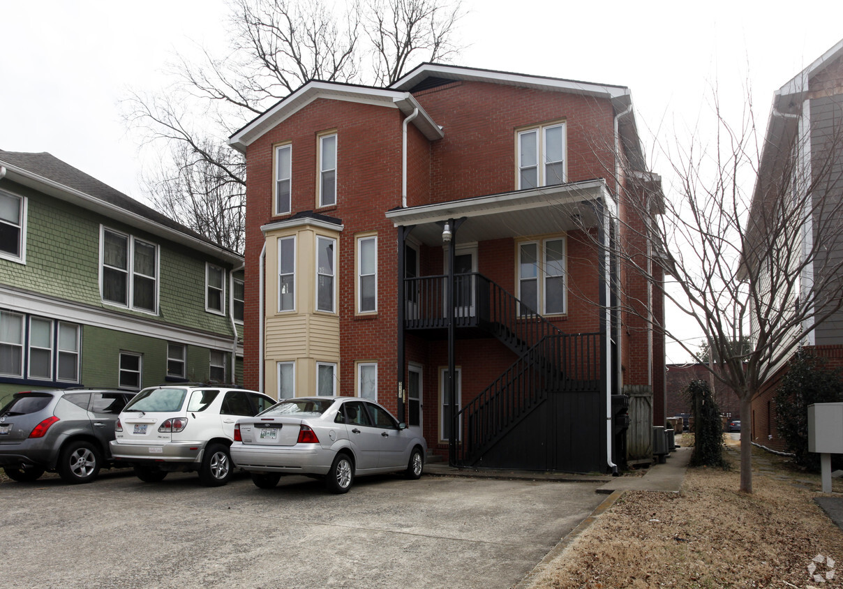 Foto principal - 2111 Acklen Ave