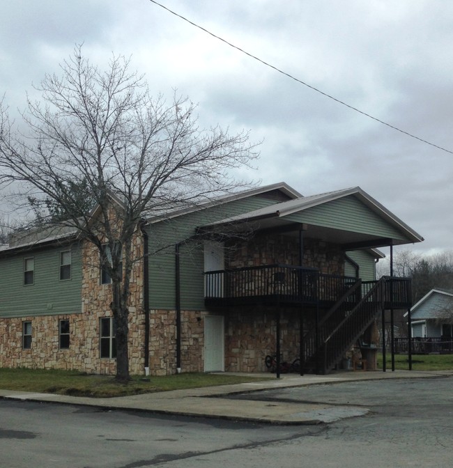 Building Photo - The Summit On Midland Trail