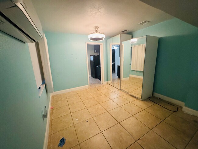 Foto del edificio - 401 SW 10th Terrace