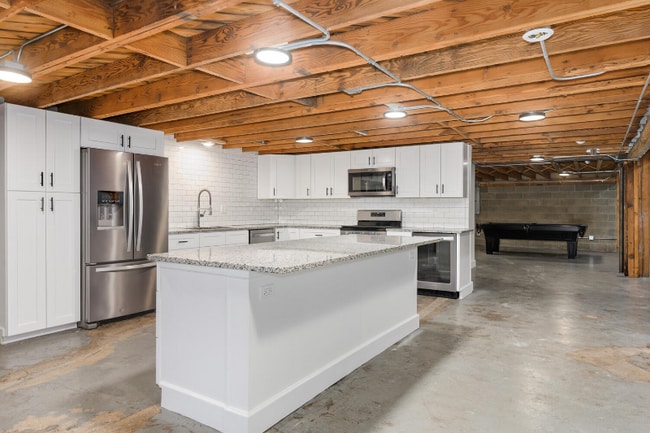 Building Photo - 2015 W Race Ave