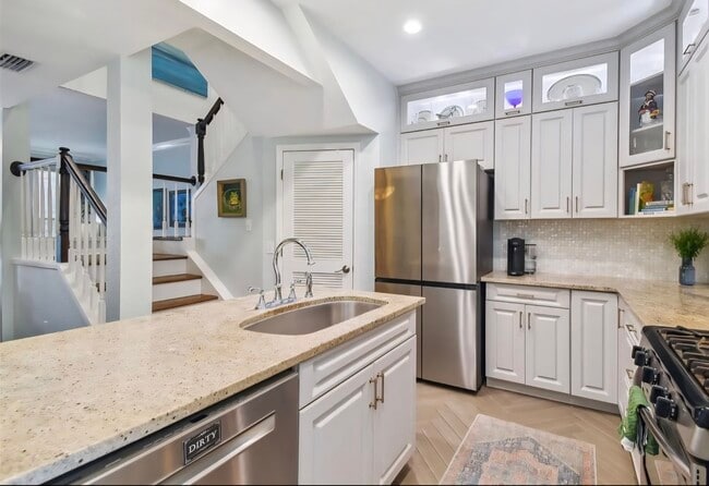 Foto del edificio - 2311 W Morrison Ave