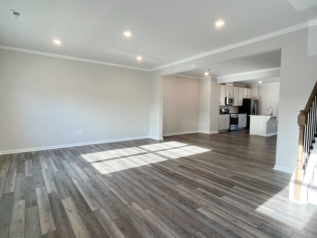Building Photo - 1420 Rosepine Drive