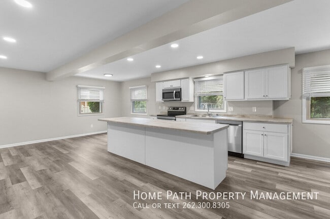 Foto del edificio - 1412 Cottonwood Dr