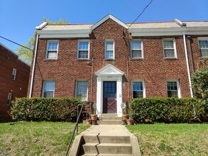 Front - 2224 40th Street