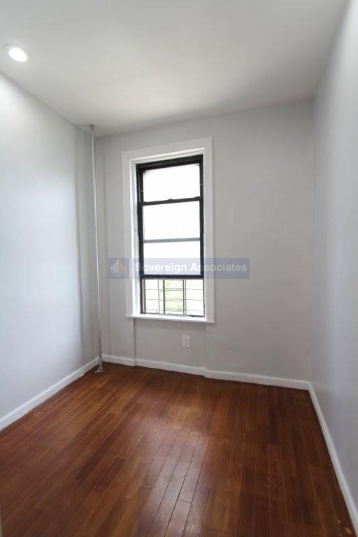Building Photo - 2546 Seventh Avenue