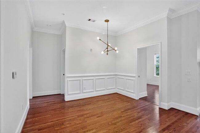 Foto del edificio - 11 Perimeter Center E