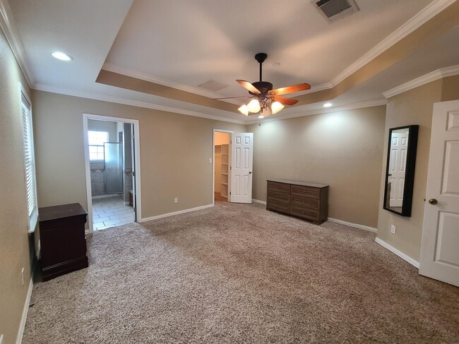 Foto del edificio - 4631 Bowie Dr