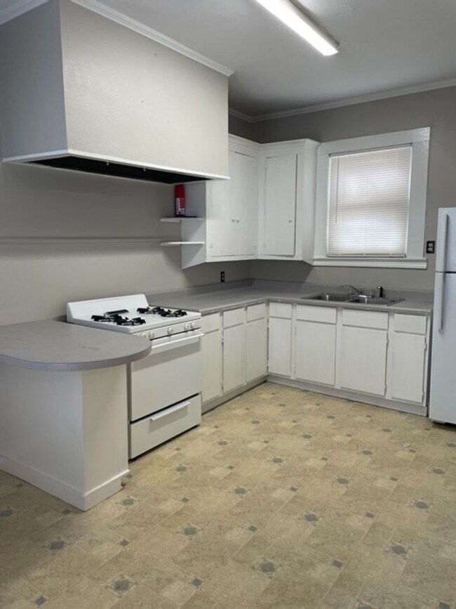 Foto del edificio - 539 Olive St