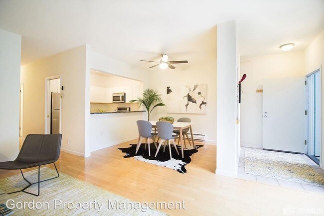 Building Photo - 2 br, 2 bath House - 1500 Steiner Unit 9