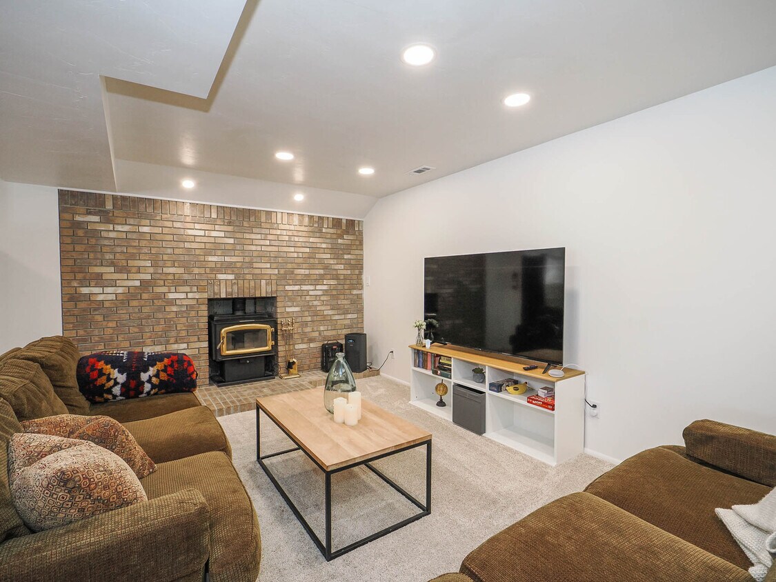 Living Room - 2185 E 9800 S