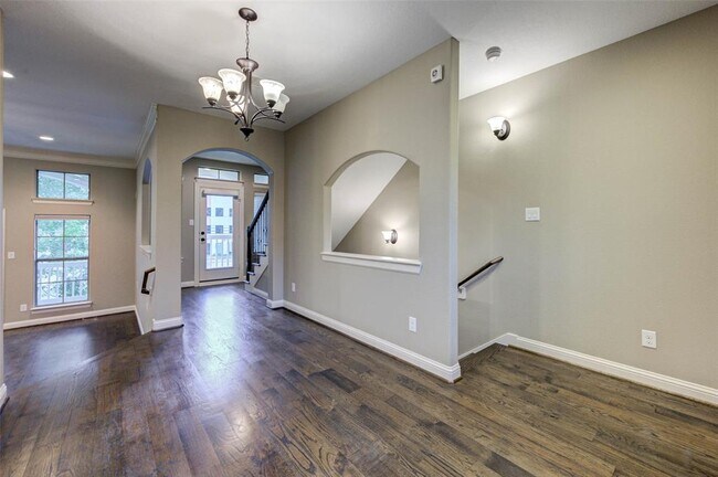 Foto del edificio - 1626 W 25th St