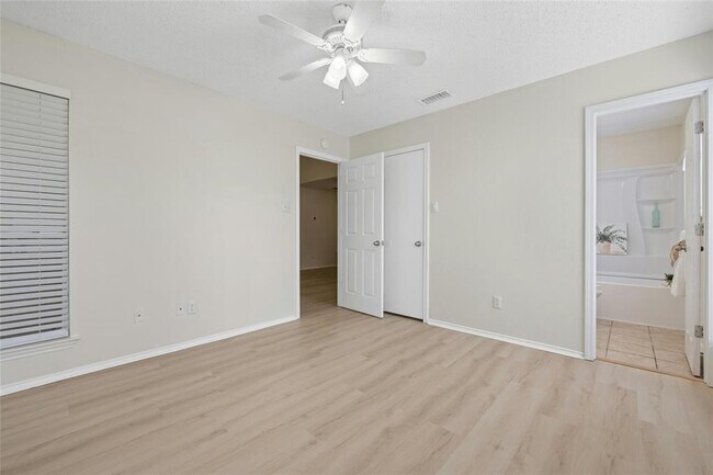 Building Photo - 2026 Redwing Way