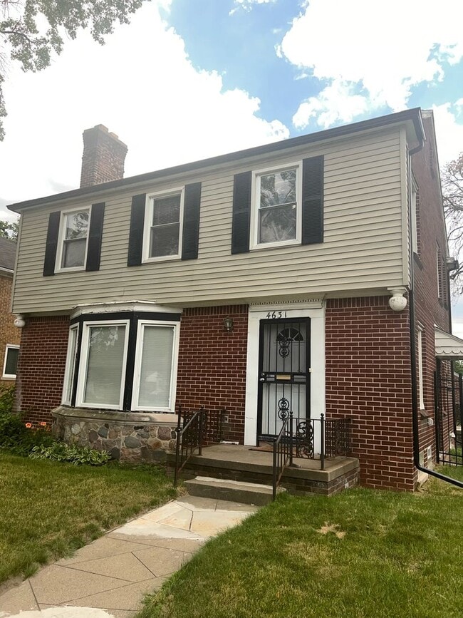 Building Photo - 4631 W Outer Dr