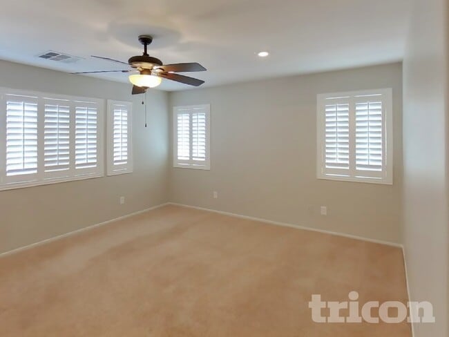 Foto del edificio - 9302 Wildcat Springs Ave