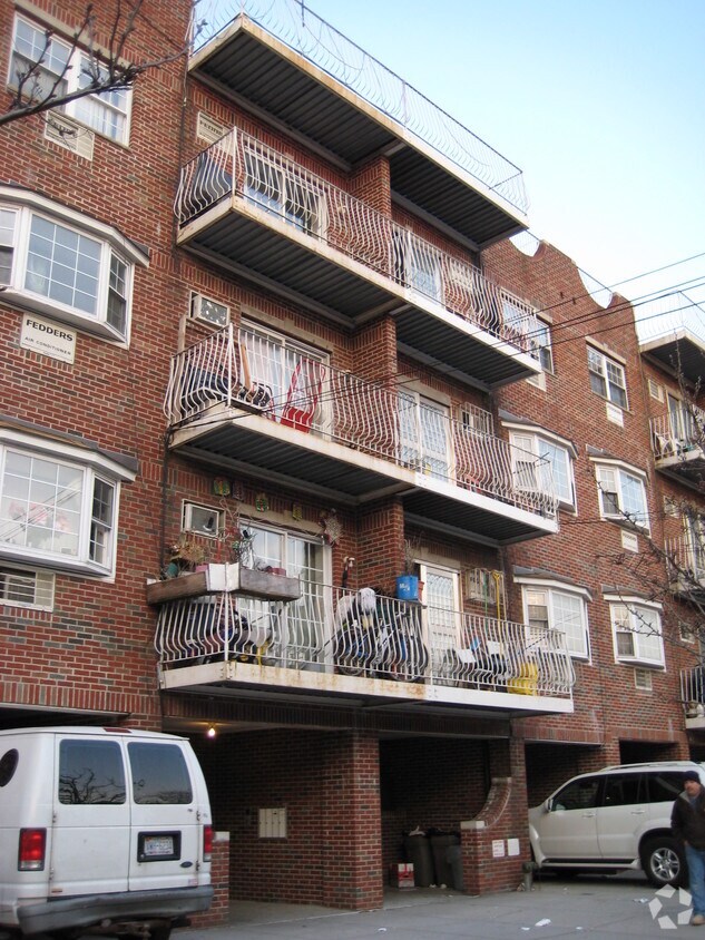 Building Photo - 37-46 108th St
