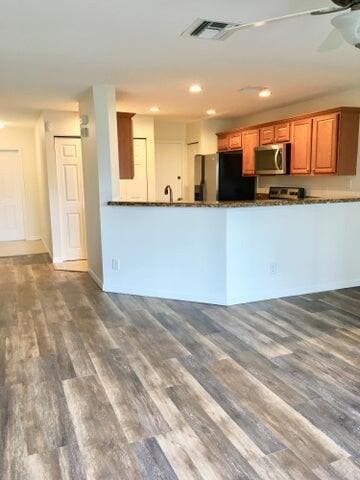 Building Photo - 22118 Majestic Woods Way