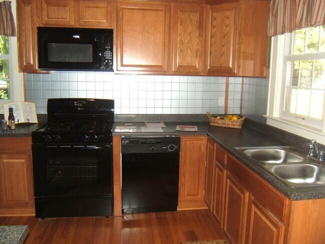 Foto del edificio - 3 bedroom in Syracuse NY 13224