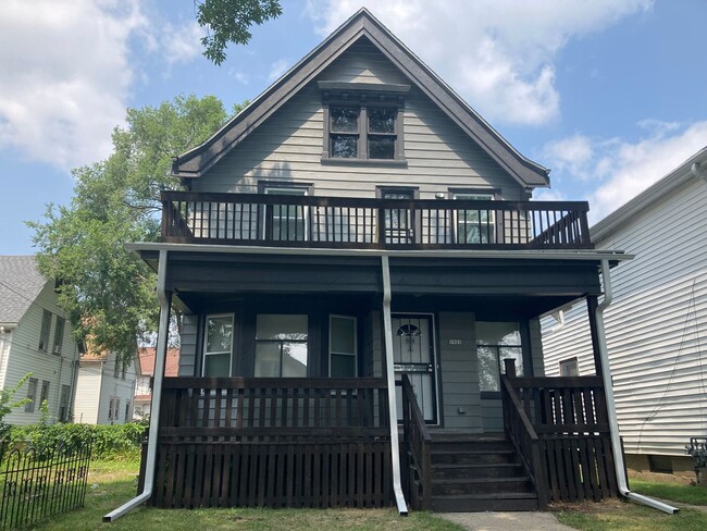 Building Photo - 20 W Melvina St