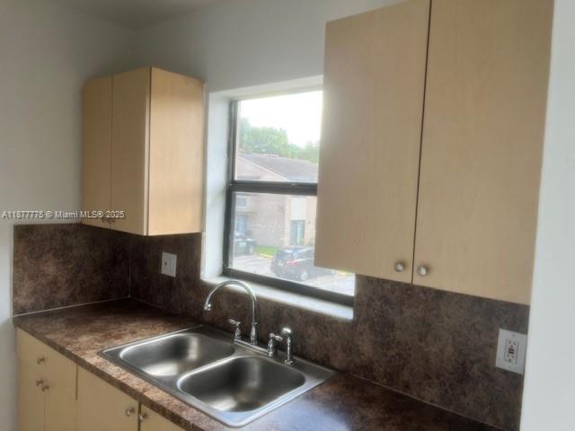 Foto del edificio - 15475 SW 80th St