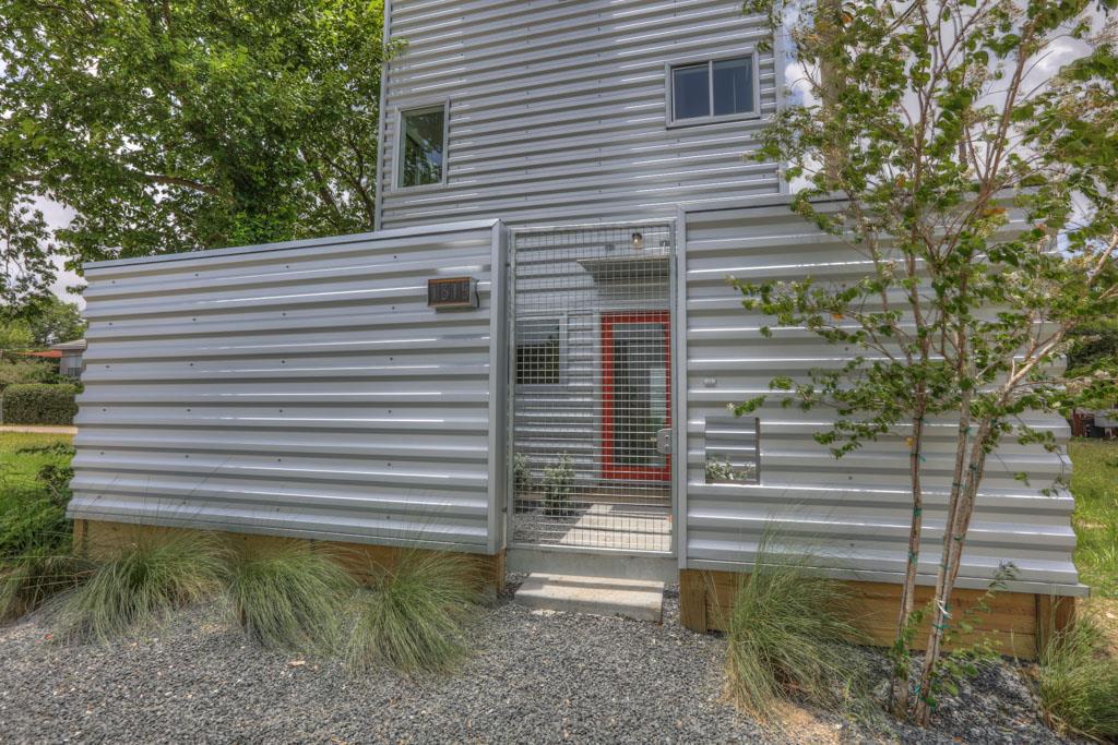 Primary Photo - 1315 Lakin St