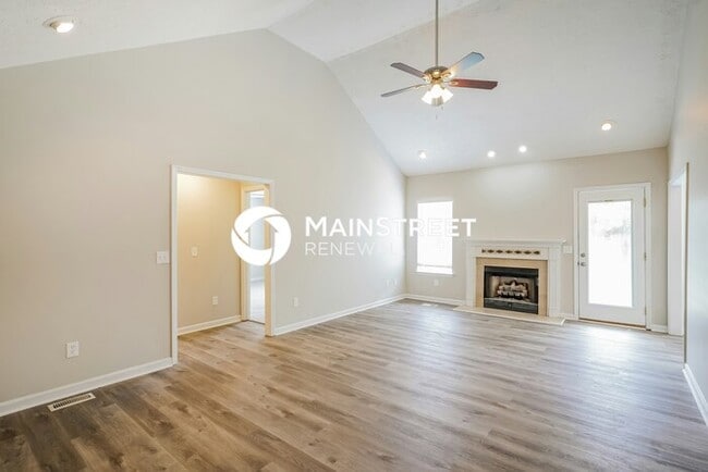 Building Photo - 3 Bedroom Pet-Friendly Home in GALLATIN, T...