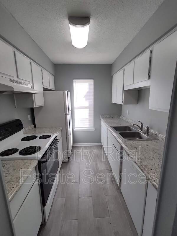 Foto del edificio - 107 Gilbert St