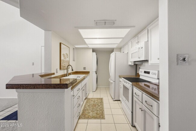 Foto del edificio - 7950 E Starlight Way